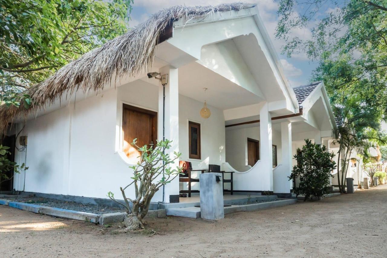 Atteriya Chill Hotel Arugam Bay Exterior photo
